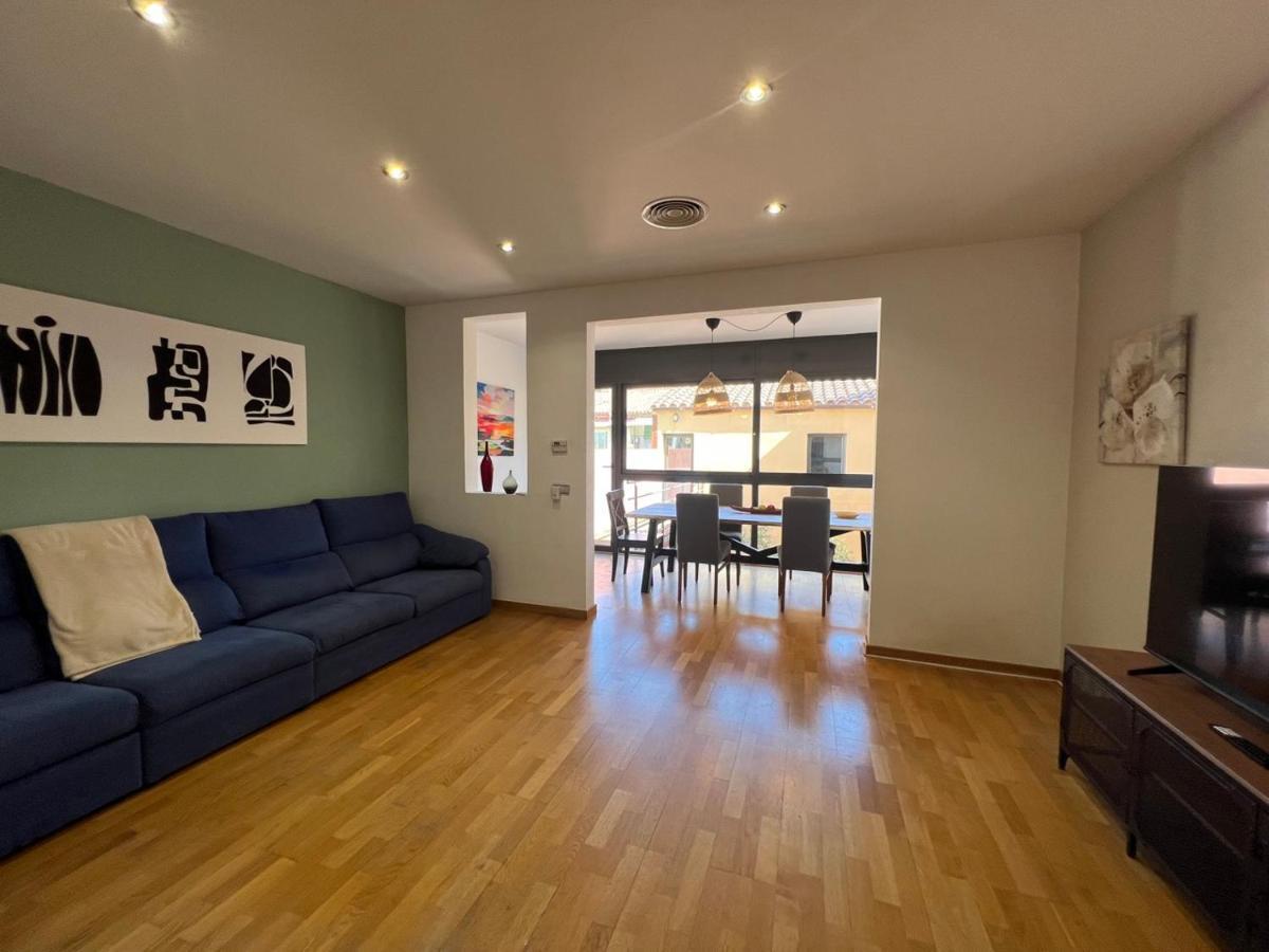 Casa Neus, Casa Cerca De Barcelona Villa Sant Feliu de Llobregat Dış mekan fotoğraf