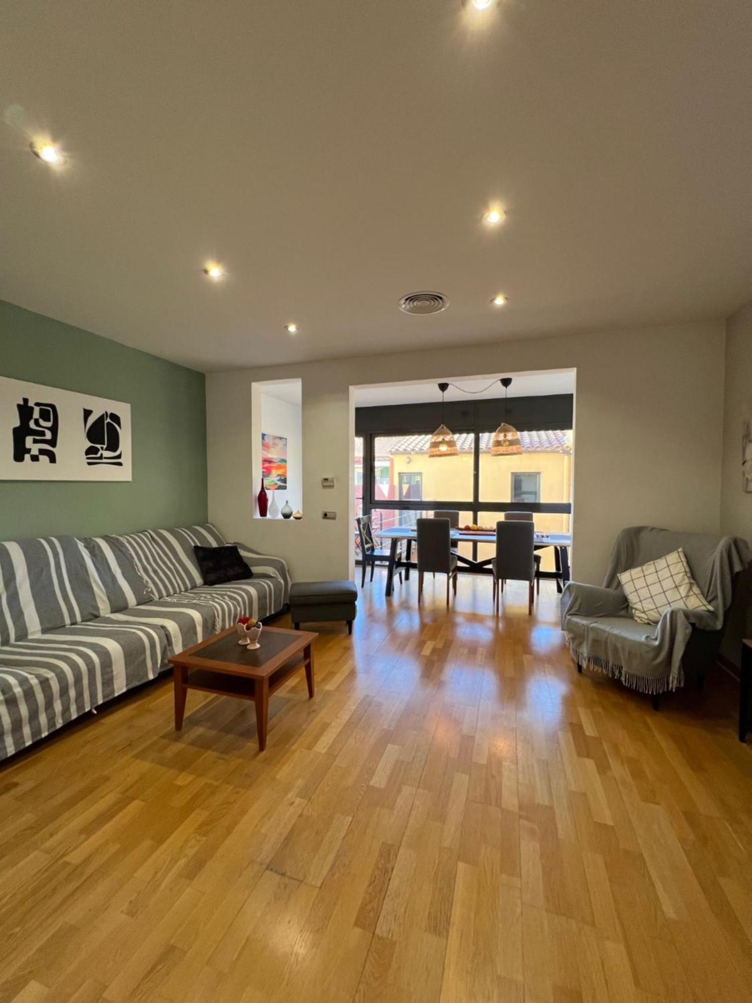 Casa Neus, Casa Cerca De Barcelona Villa Sant Feliu de Llobregat Dış mekan fotoğraf